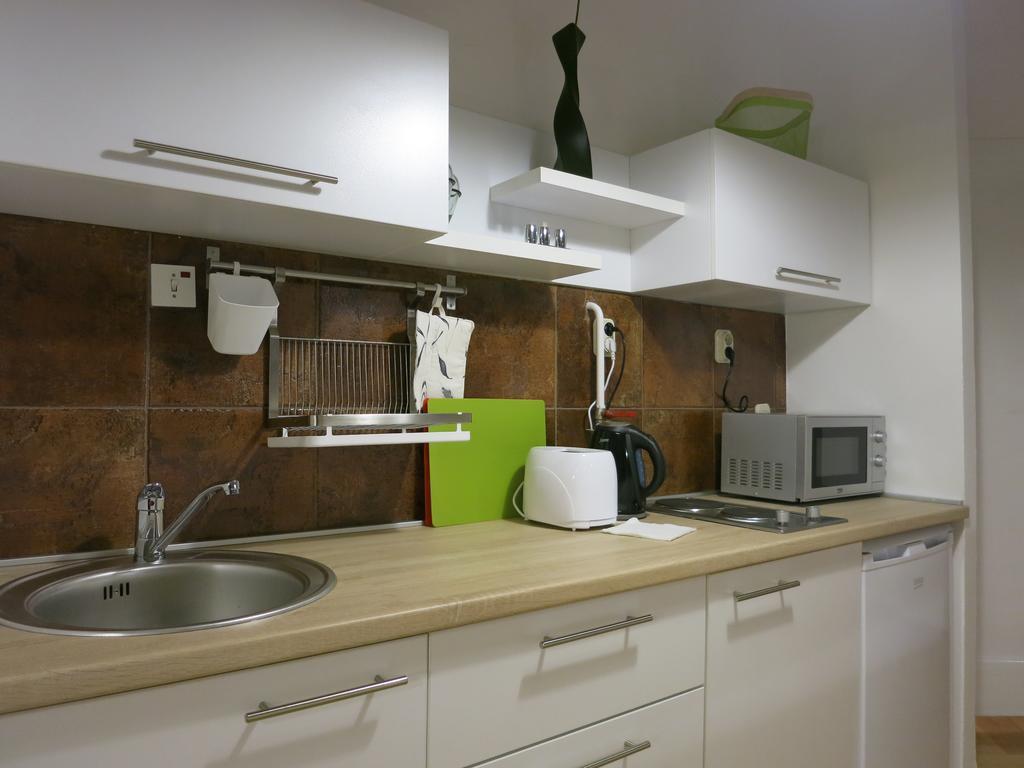 The Riverside Apartment - Downtown Sarajevo Bagian luar foto